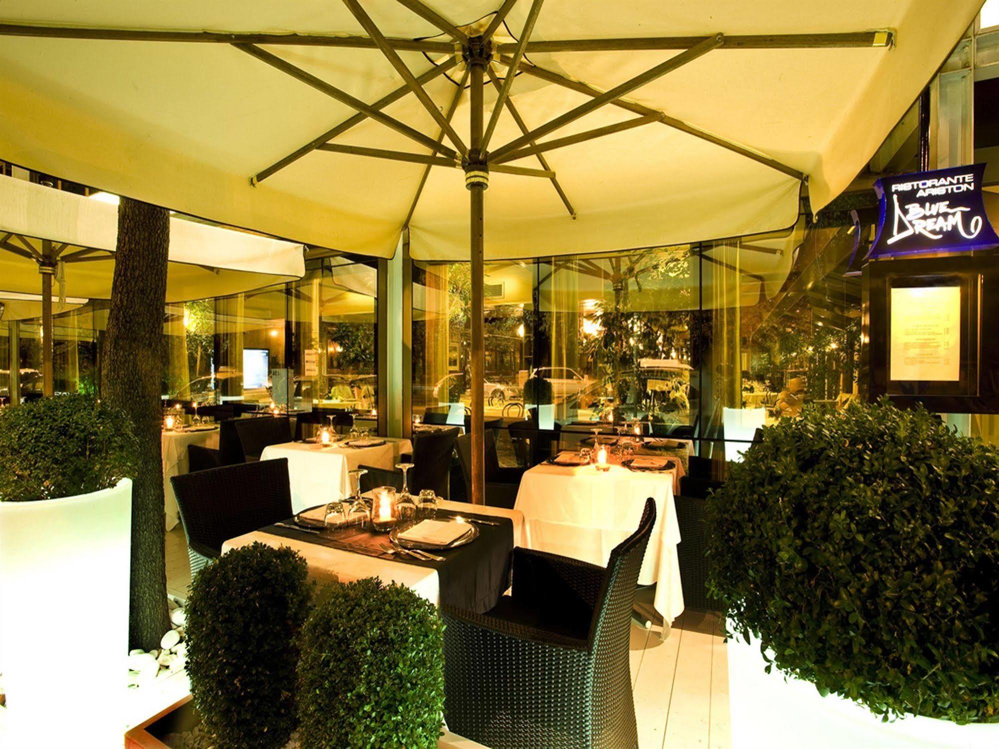 Hotel Savoy Pesaro Exterior photo